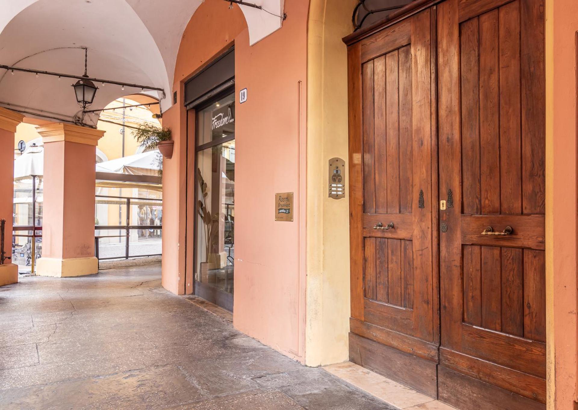 Room&Breakfast Canalino 21 Módena Exterior foto